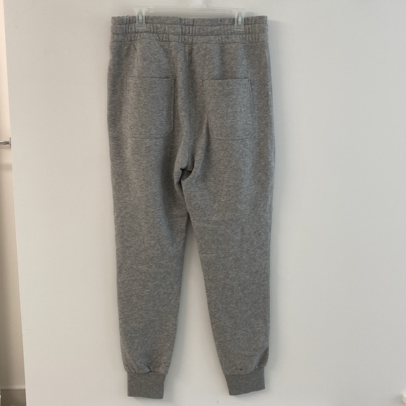 H&M men’s grey sweatpants - size medium. NEW WITH TAGS - Picture 3 of 5